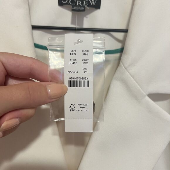 NWT J. Crew Devon Blazer in Bi-Stretch Cotton Blend in Ivory Size 20 Style BP412 - Picture 5 of 14